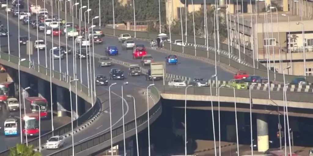 تحويلات مرورية لرفع كفاءة وإصلاح الباكيات المتضررة من كوبرى 6 أكتوبر