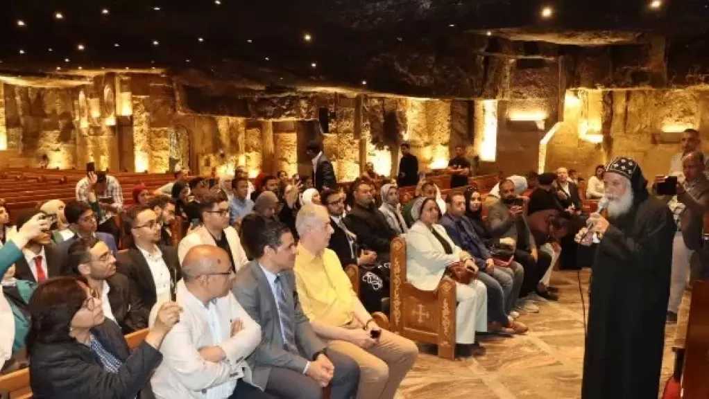 محافظ أسيوط: استقبال وفد “إحياء مسار العائلة المقدسة” لتعزيز ثقافة السلام