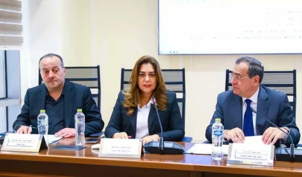 وزيرة التنمية المحلية والبيئة تستعرض برنامج الصناعات الخضراء المستدامة أمام لجنة الطاقة والبيئة بمجلس النواب
