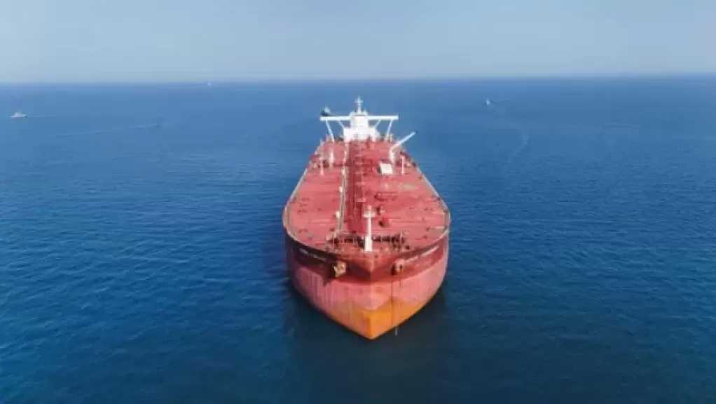 واشنطن: اعتراض سفينة نفطية مرتبطة بإيران في بحر العرب وإجبارها على العودة
