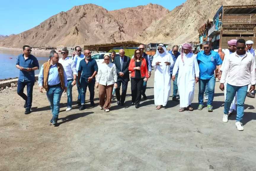 وزيرة التنمية المحلية والبيئة تتفقد منطقة البلو هول بدهب