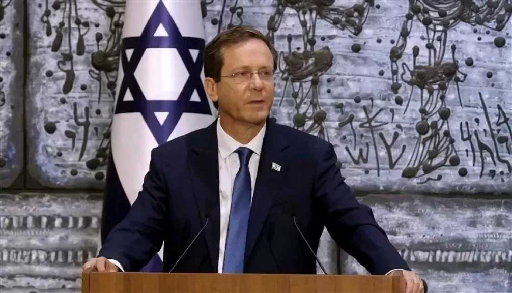 الرئيس الإسرائيلي يرجئ النظر في طلب العفو عن نتنياهو في محاكمته بالفساد