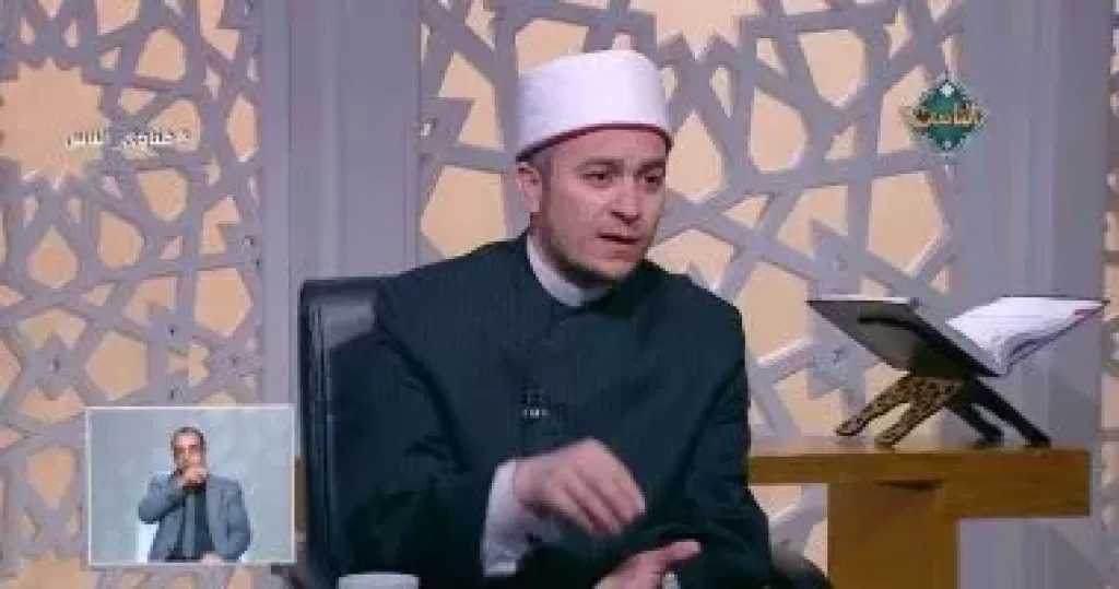 هل يُقضى الصيام عن الميت أم يسقط عنه؟.. أمين الفتوى يوضح بالتفصيل