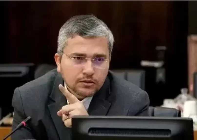 مسئول بالبرلمان الإيراني: العقلانية تفرض على واشنطن قبول شروطنا