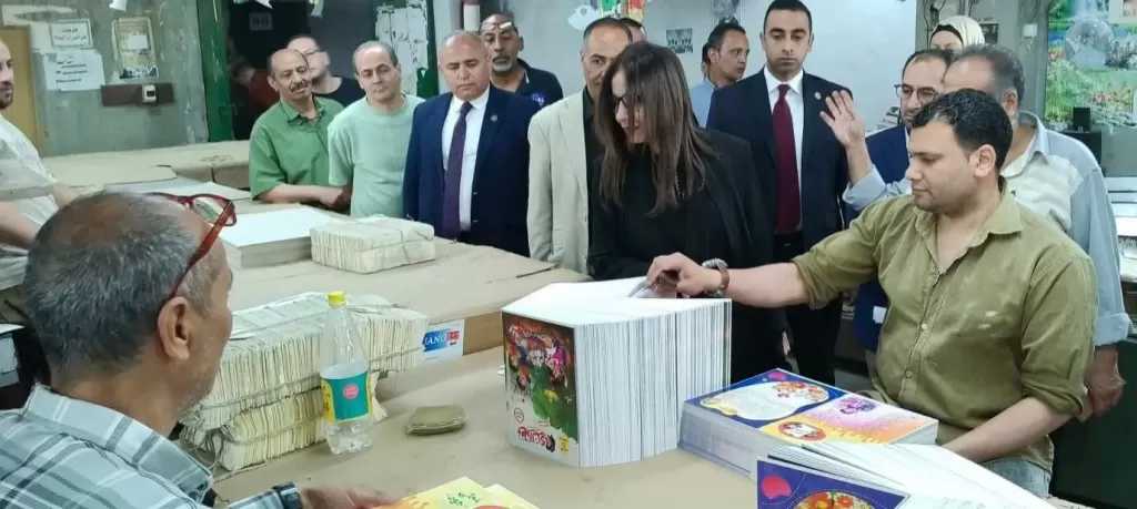 وزيرة الثقافة تقوم بزيارة مفاجئة للهيئة المصرية العامة للكتاب بالتوازي مع أعمال لجان التفتيش