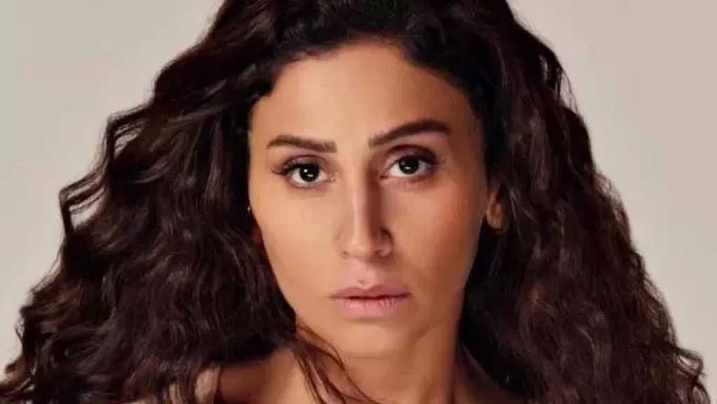 مؤلفة اتنين غيرنا عن دينا الشربيني: خلطة من الشطارة وخفة الدم