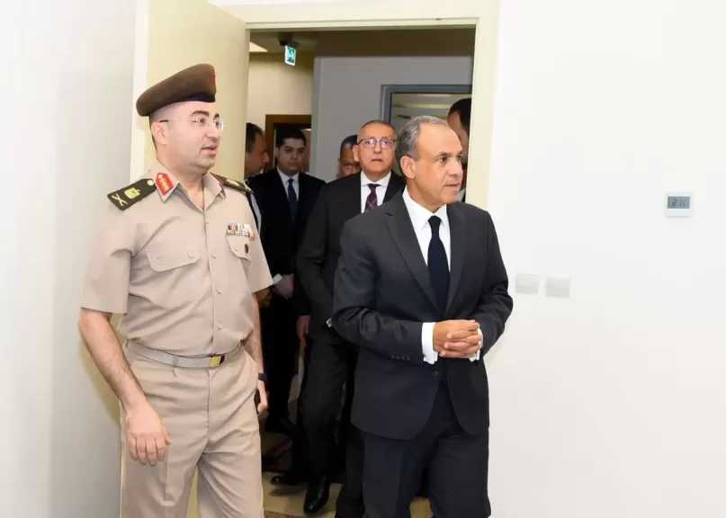 وزير الخارجية يفتتح غرفة حفظ الوثائق المؤمنة بمقر وزارة الخارجية