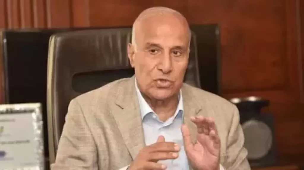 تفاصيل صادمة| محمود العناني يفجر مفاجأة حول شائعة هرمونات الدواجن