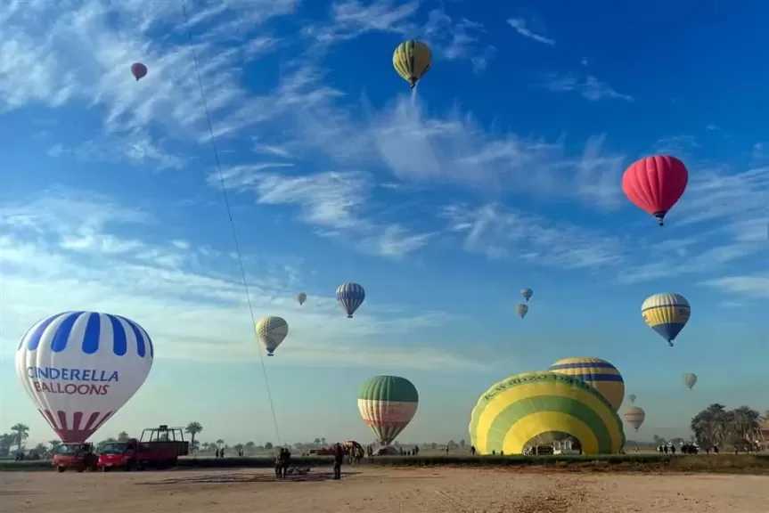 بسبب نشاط الرياح.. إلغاء رحلات البالون الطائر في الأقصر