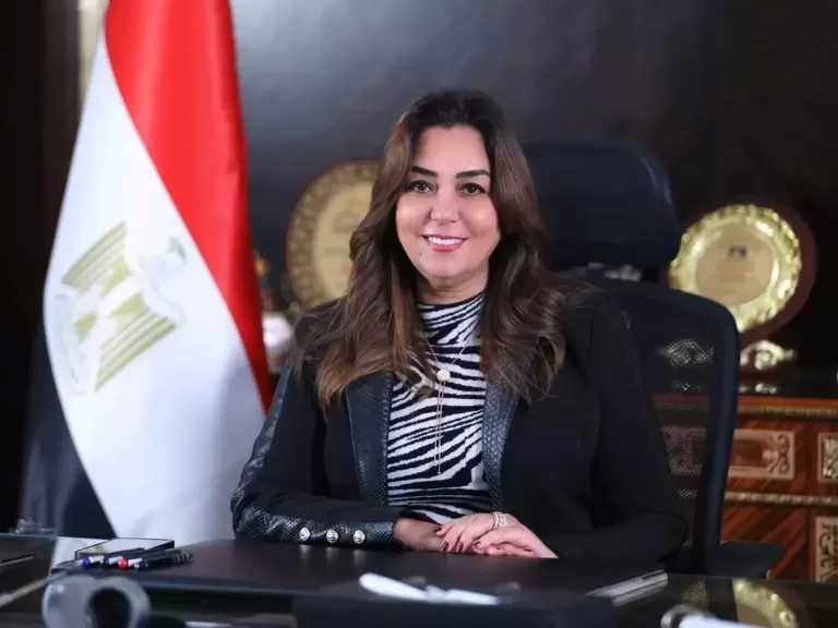 وزيرة التنمية المحلية والبيئة تتابع استعدادات المحافظات لعيد الأضحى المبارك