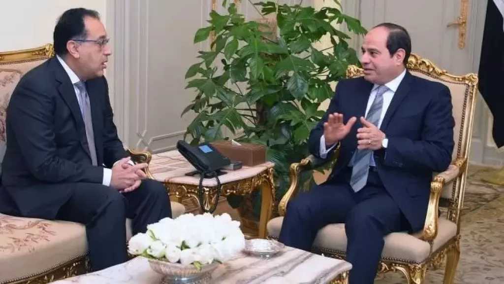 الرئيس السيسي يتابع عدداً من الملفات السياسية والاقتصادية والاجتماعية على أجندة الحكومة
