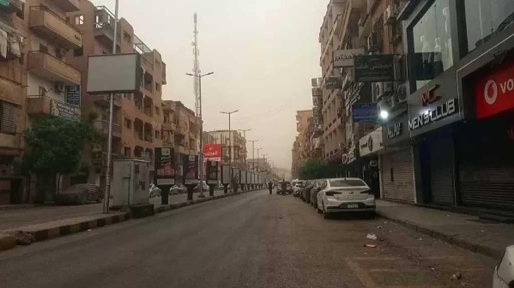 ارتفاع الحرارة والرطوبة يعقبه نشاط رياح مثيرة للأتربة في الأقصر