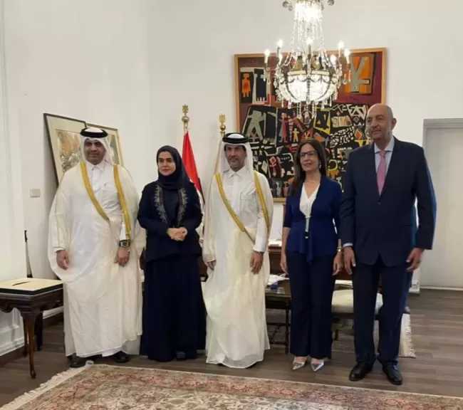 وزيرة الثقافة تستقبل سفير قطر بالقاهرة وتبحث سبل تعزيز التعاون الثقافي بين البلدين