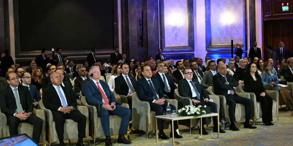 رئيس الوزراء: التحديات الإقليمية المتسارعة تفرض على الدول تبني سياسات أكثر مرونة