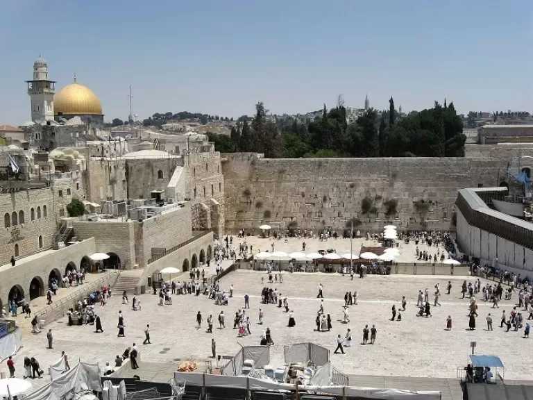 مسؤولون إسرائيليون يحرضون على اقتحام الأقصى في ذكرى احتلال القدس الجمعة
