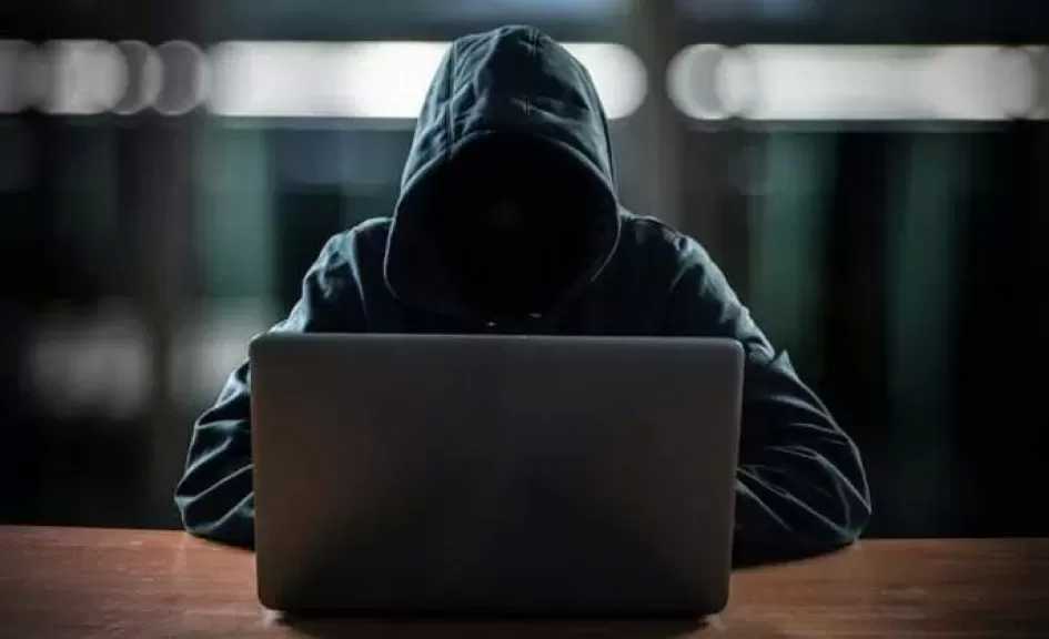 حبس المتهمين بالاستيلاء على أموال شركات التمويل الإلكتروني في القاهرة