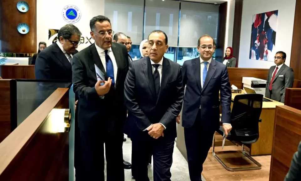 رئيس مصلحة الضرائب: افتتاح مركزين جديدين فى العلمين الجديدة والشيخ زايد قريبًا.. لدفع مسار التحول إلى ثقافة خدمة العملاء