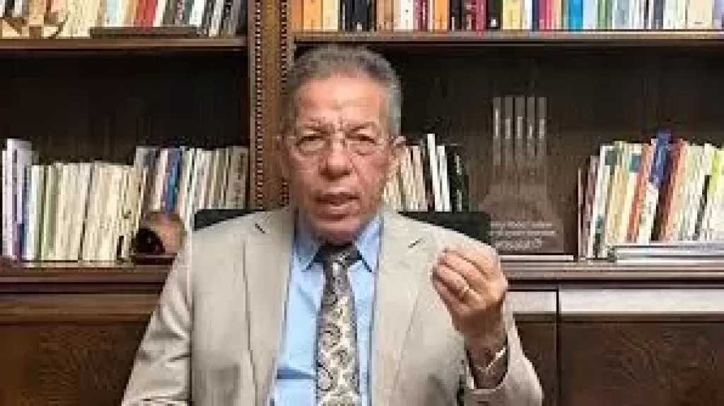 نقيب الأطباء : حرية الظهور الإعلامي مكفولة .. وضوابط مهنية تحكم المحتوى العلاجي