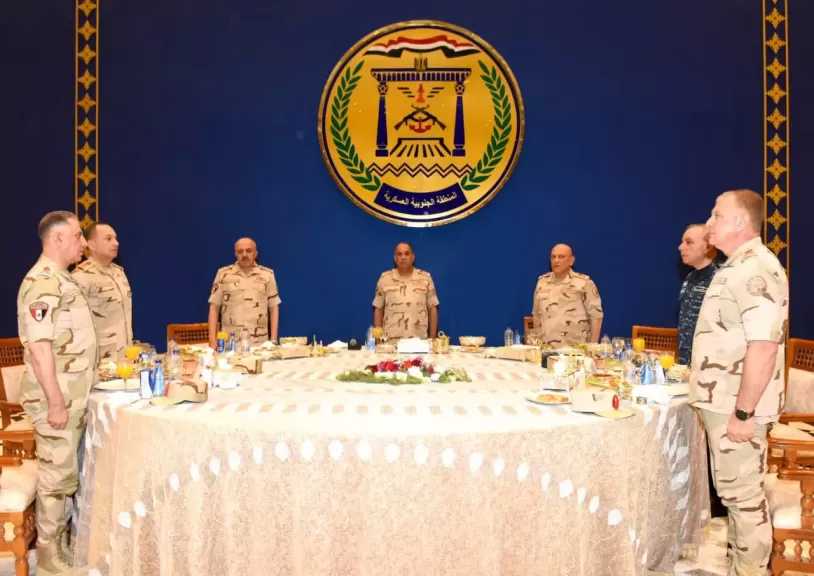 وزير الدفاع: القوات المسلحة تعمل بأقصى درجات اليقظة للحفاظ على أمن مصر