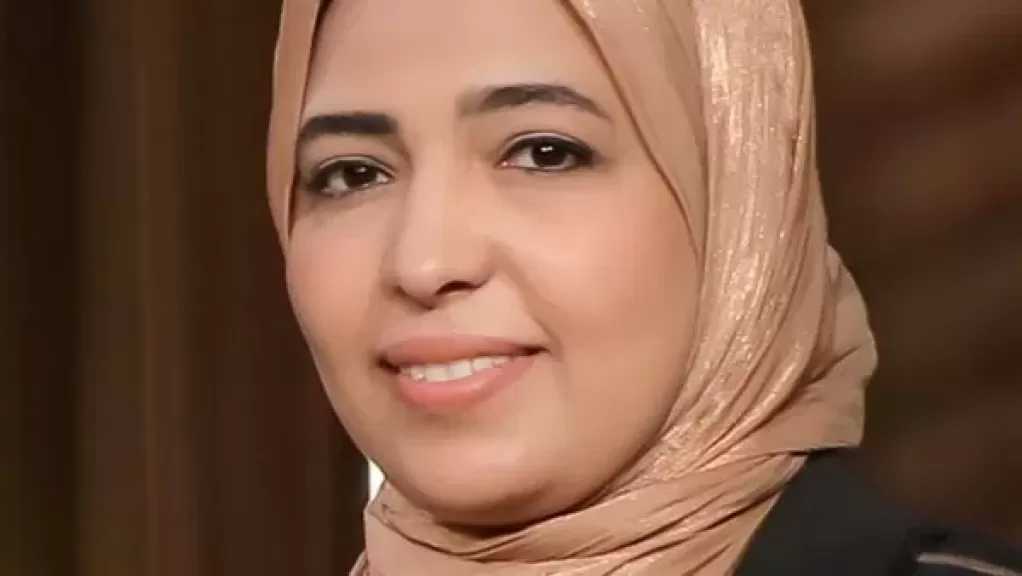أمينة الفتوى عن الجدل حول استئذان المرأة زوجها عند الخروج: النساء مأمورة بطاعة أزواجهن