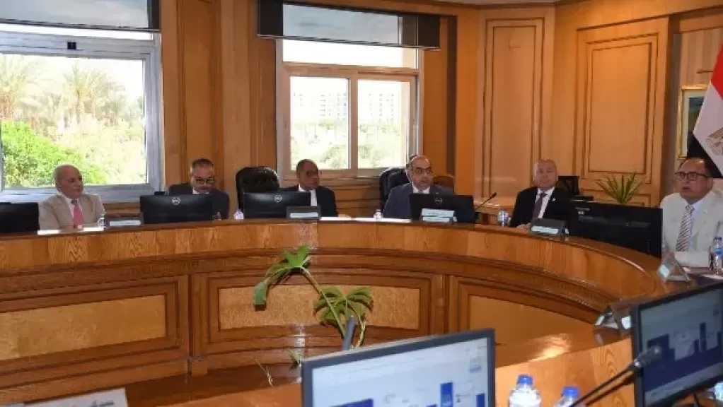 رئيس جامعة العاصمة: مراكز التميز ركيزة للتطوير وربط التعليم بالصناعة وتعزيز الشراكات الدولية