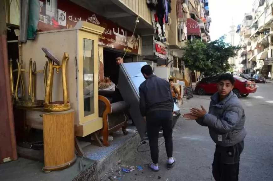 حملات مكبرة لإزالة الإشغالات وغلق المحال المخالفة في بورسعيد