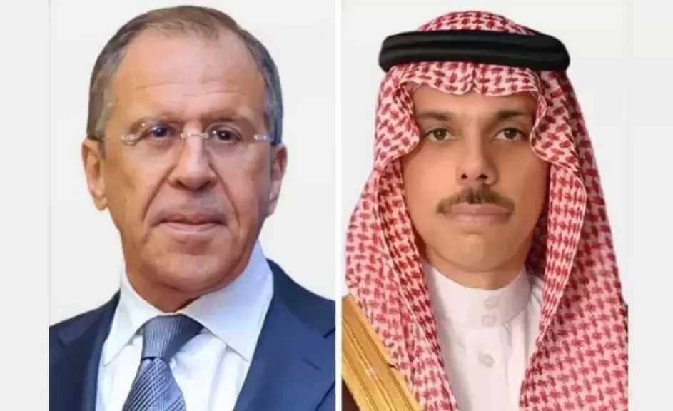 وزير الخارجية السعودي ونظيره الروسي يبحثان هاتفيا التطورات الإقليمية