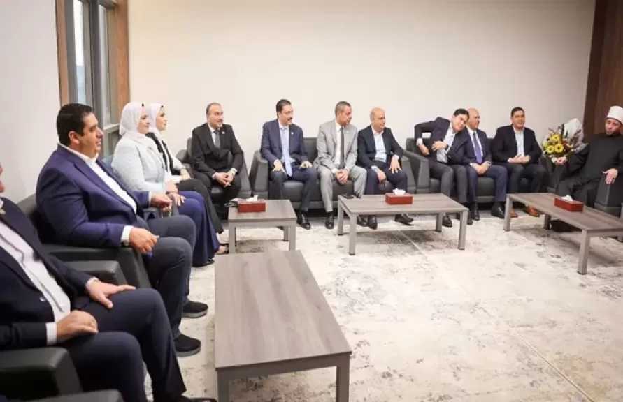 نواب دمياط يلتقون وزير الأوقاف لبحث ملفات الأوقاف والتصالح في مخالفات البناء