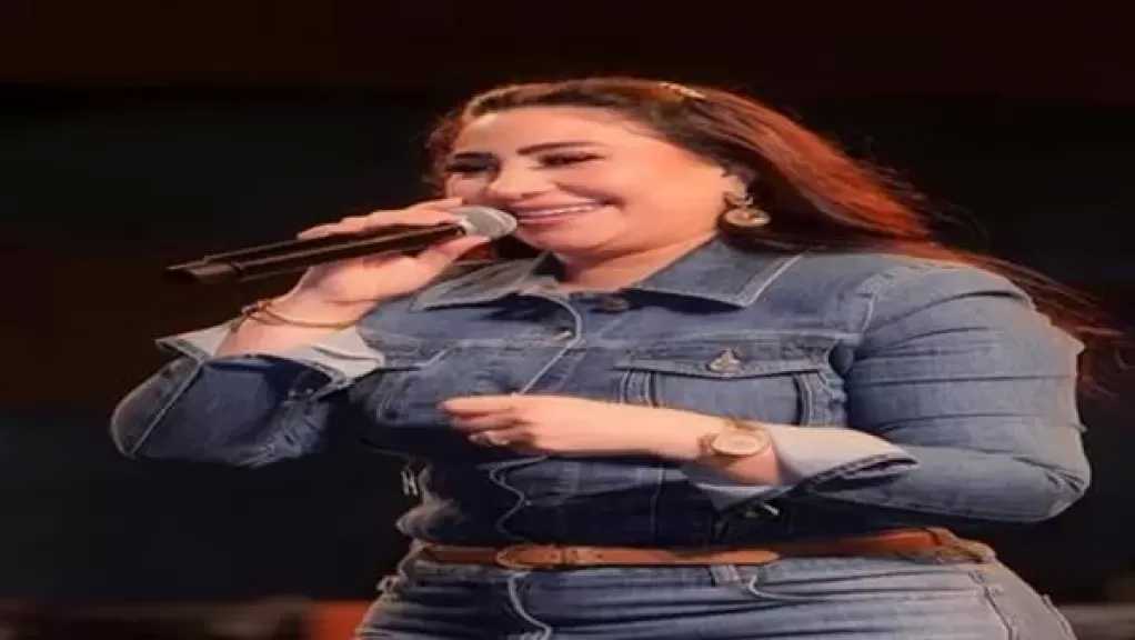 بوسي تداعب جمهور الإسكندرية في حفل ضخم: ”دايما في قلبي”