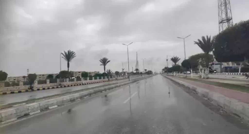محافظ البحيرة توجه برفع درجة الاستعداد القصوى لمواجهة الطقس السيئ بالمحافظة