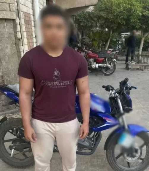 أمن القاهرة يضبط طالبا متهما بالتعدي على شخص بسلاح أبيض في شبرا