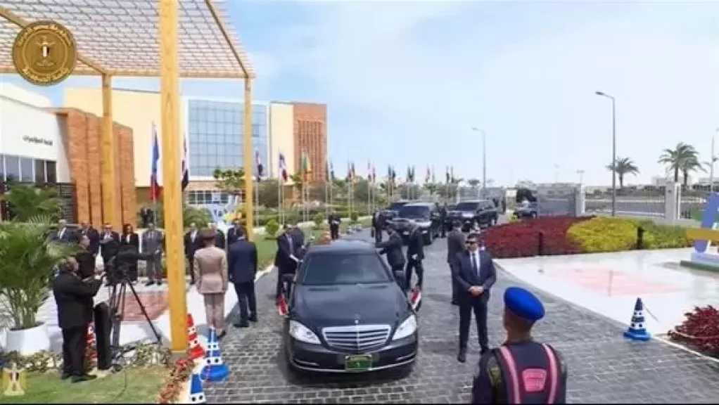الرئيس السيسي ونظيره الفرنسي يشهدان افتتاح المقر الجديد لجامعة سنجور