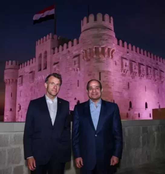 السيسي لماكرون من الإسكندرية: أهلا بكم ضيفا عزيزا في عروس البحر المتوسط