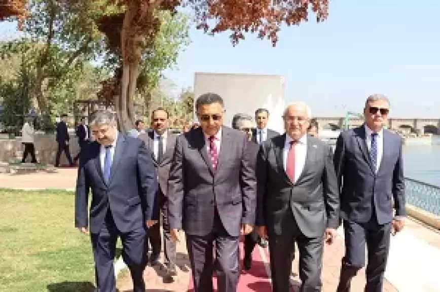 محافظ القليوبية يستقبل سفير أذربيجان بالقناطر الخيرية لإحياء ذكرى ميلاد الزعيم حيدر علييف