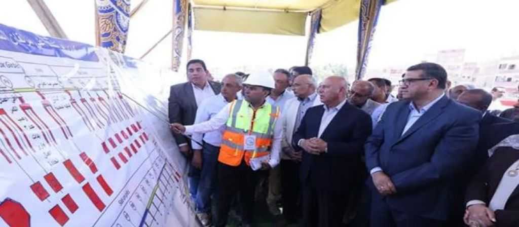 كمال الوزير لمهندس بقنا: ”إحنا بنقول اللي عملناه في الصعيد مش للتباهي”