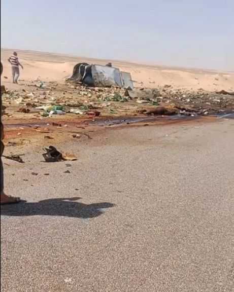 حادث تصادم بين سيارتين بطريق الواحات البحرية في الجيزة.. صور