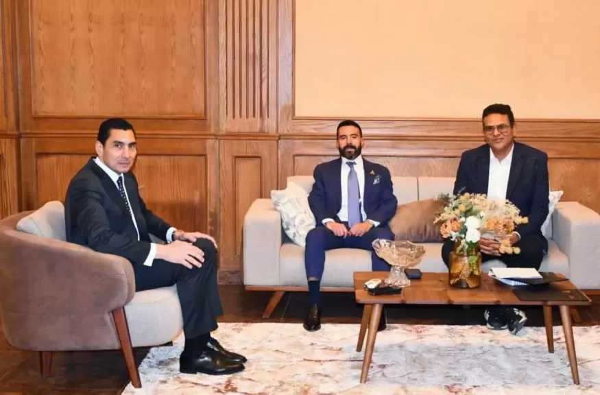 وزير الشباب والرياضة يستقبل رئيس اتحاد اللياقة التنافسية لبحث خطط الاتحاد خلال المرحلة المقبلة