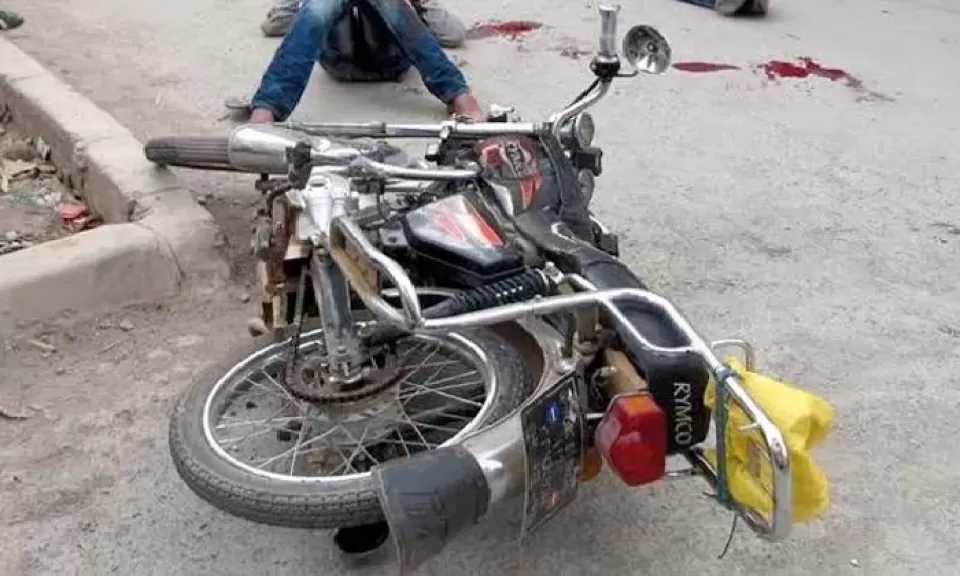 مصرع شابين وإصابة آخر في تصادم قطار مع دراجة بخارية بالإسماعيلية