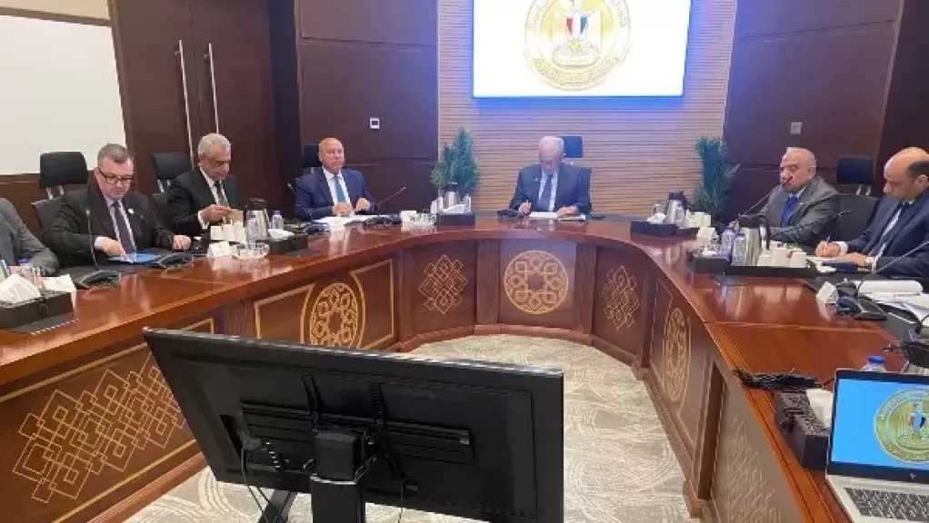 نائب رئيس الوزراء يناقش التعديلات المقترحة لقانون شركات قطاع الأعمال