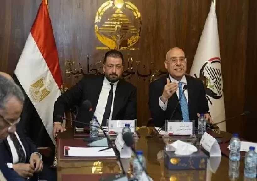 أمين عام حزب الجبهة: النائب ليس في جزيرة منعزلة ونحتاج آليات لنقل نبض المواطن لمجلس الشيوخ