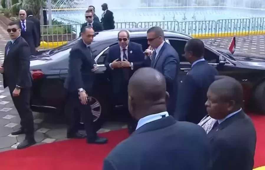 الرئيس السيسي يصل إلى مقر انعقاد قمة إفريقيا ـ فرنسا في نيروبي