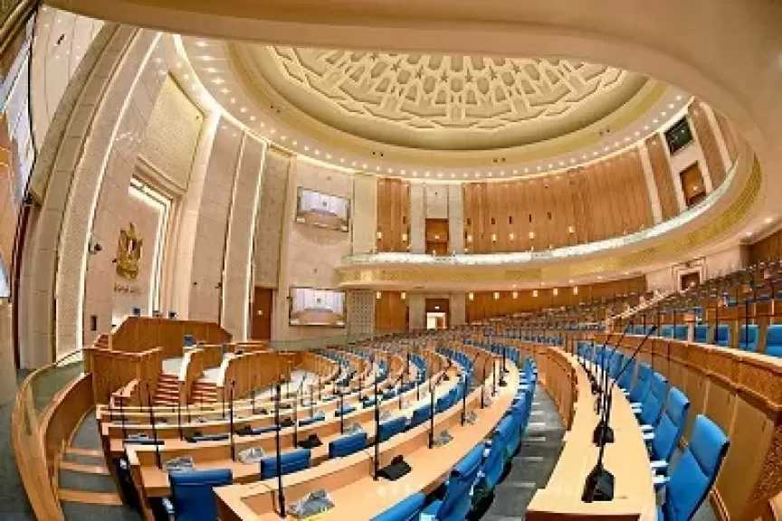 بدء الجلسة العامة لمجلس الشيوخ لمناقشة ملفات متعلقة بقطاع الطيران