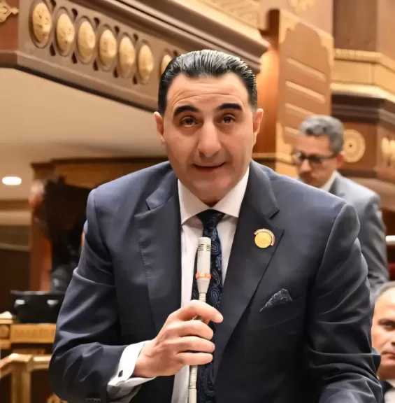 رئيس برلمانية حزب المؤتمر بالشيوخ: طفرة غير مسبوقة بقطاع الطيران المدني