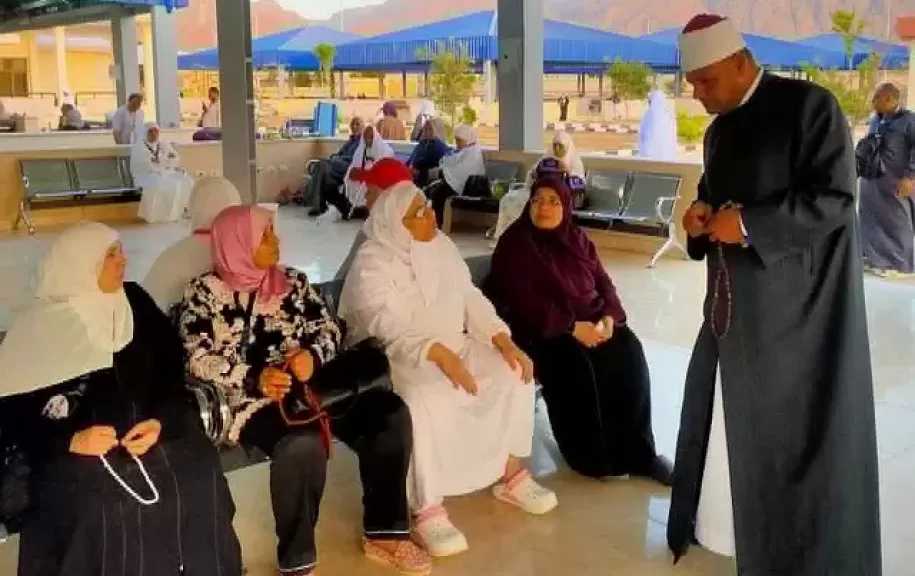 محاضرات توعية لحجاج النقل البري في ميناء نويبع