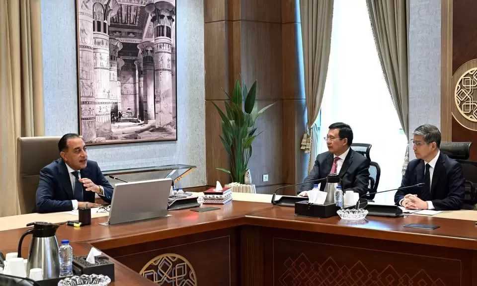 رئيس الوزراء يستقبل رئيس وكالة أنباء شينخوا الصينية والوفد المرافق له
