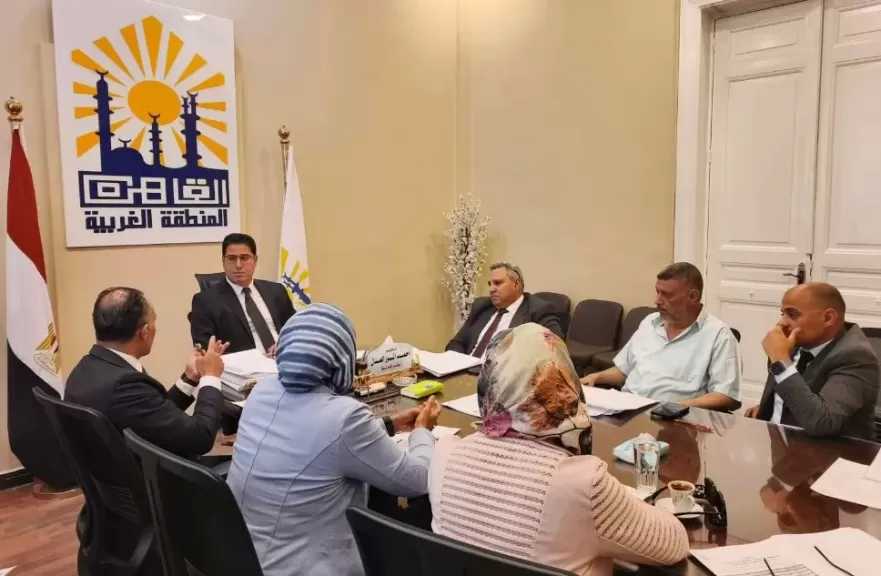 لبحث تظلمات الملاك والشاغلين.. نائب محافظ القاهرة يجتمع بأهالي منطقة مثلث ماسبيرو