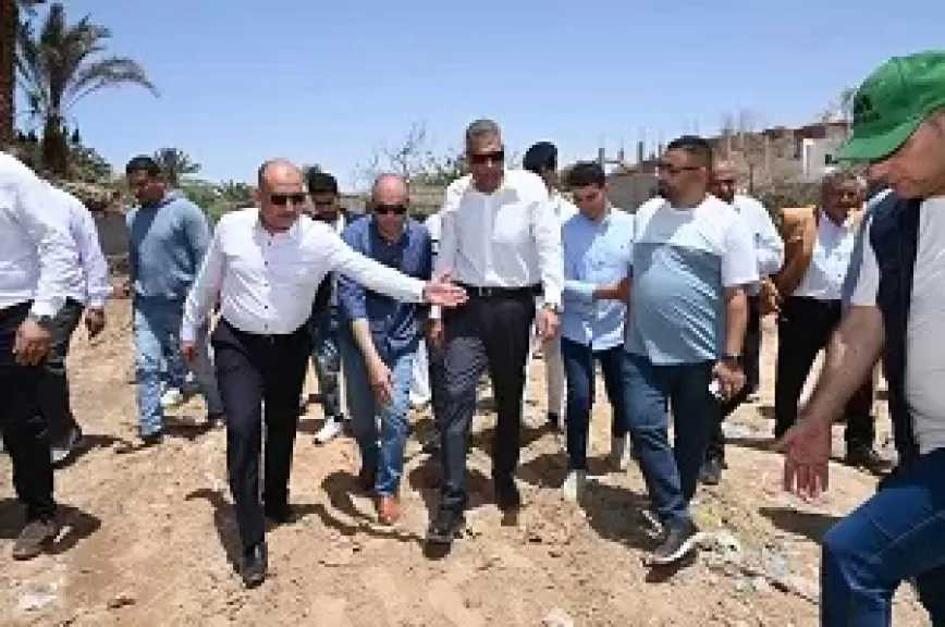 محافظ جنوب سيناء يوجه بحل مشكلات المواطنين بمنطقة مصيعد ورفع مستوى الخدمات