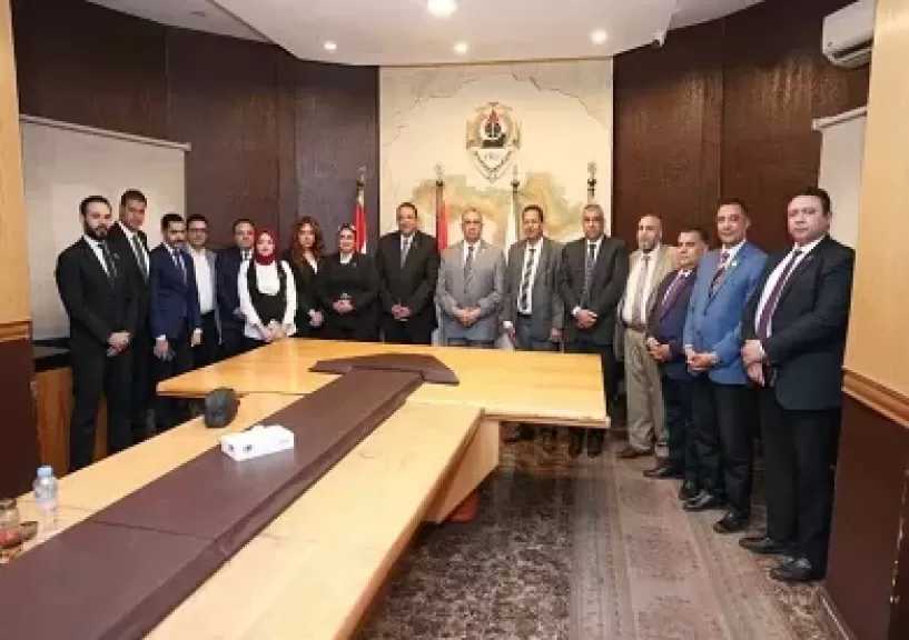 نقيب المحامين يستقبل وفد تنسيقية شباب الأحزاب والسياسيين لبحث بروتوكول تعاون مشترك