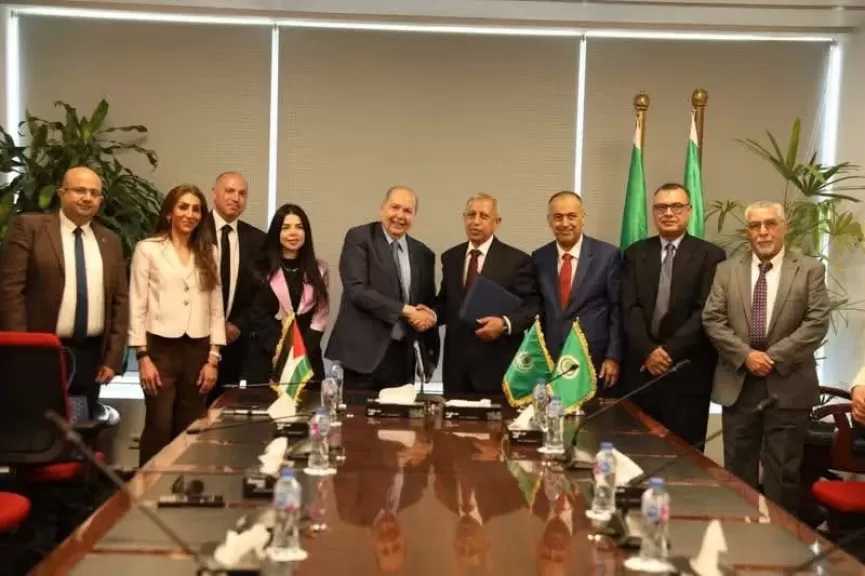 الأكاديمية العربية توقع بروتوكول تعاون مع جامعة العقبة للتكنولوجيا لتعزيز التعاون المشترك