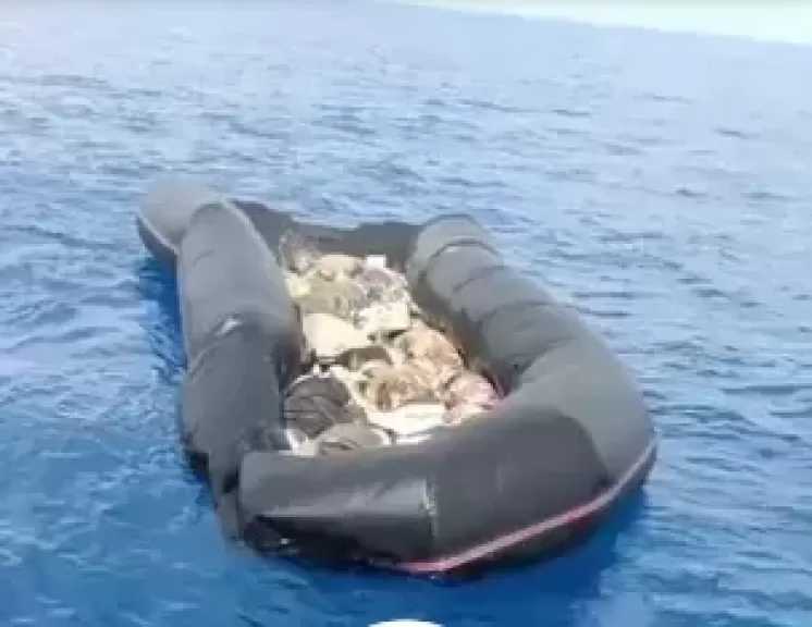 العثور على 12 جثة داخل قارب مطاطي قذفتهم الأمواج إلى شاطئ سيدي براني غرب مطروح